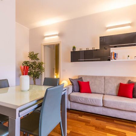 Апартаменты Golden House Milano Экстерьер фото