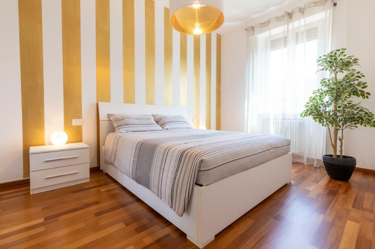 Апартаменты Golden House Milano Экстерьер фото