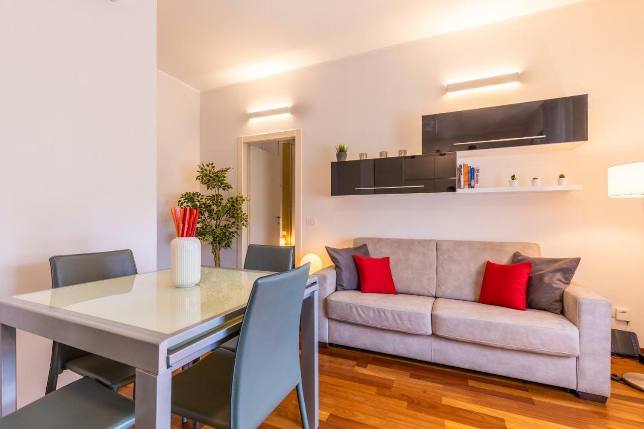 Апартаменты Golden House Milano Экстерьер фото