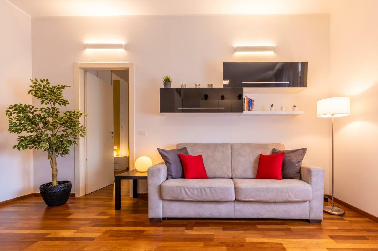 Апартаменты Golden House Milano Экстерьер фото
