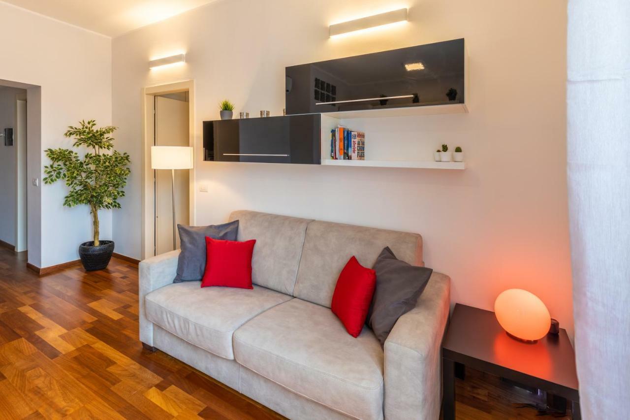 Апартаменты Golden House Milano Экстерьер фото