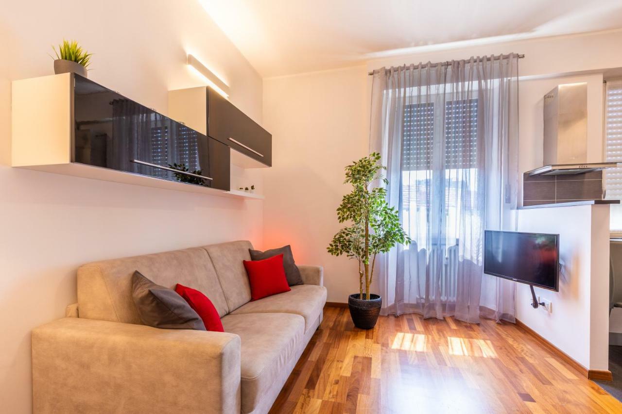 Апартаменты Golden House Milano Экстерьер фото
